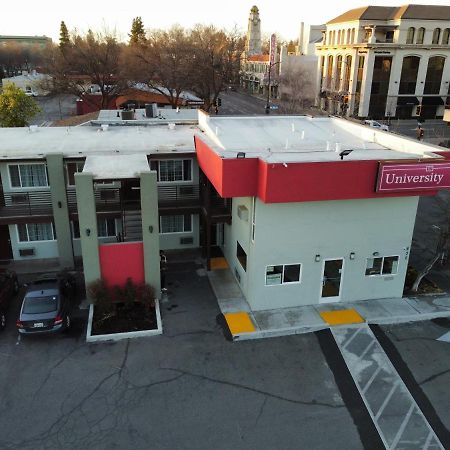 University Inn Chico Esterno foto